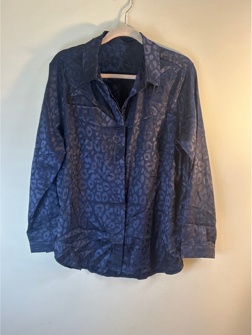 Womens XL Purple Leopard Print Satin Pajama Top Button Up Long Sleeve Sleepwear